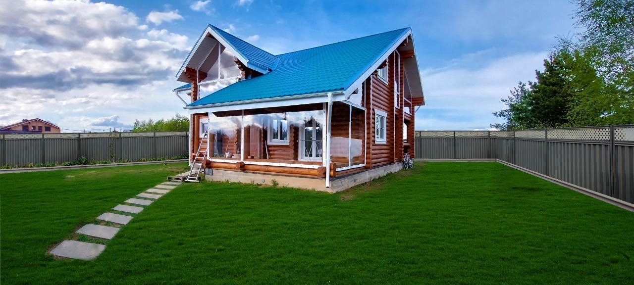 Мягкие окна на веранде загородного дома в Ивантеевке